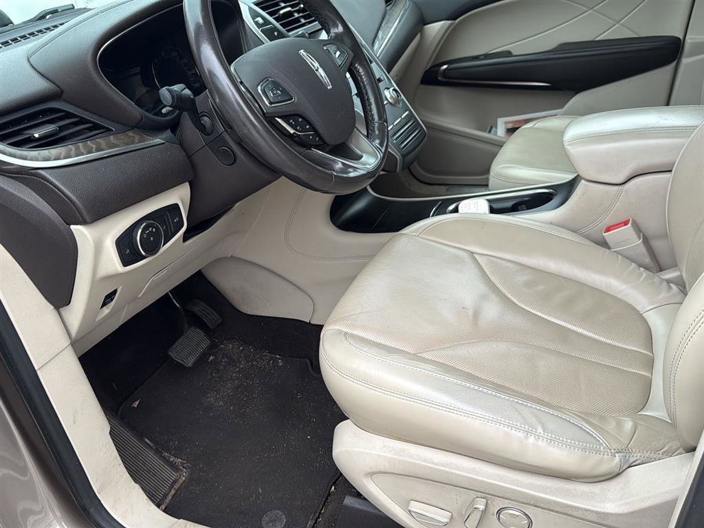 Used 2019 Lincoln MKC Reserve w/ MKC Climate Package AWD/4WD image 18