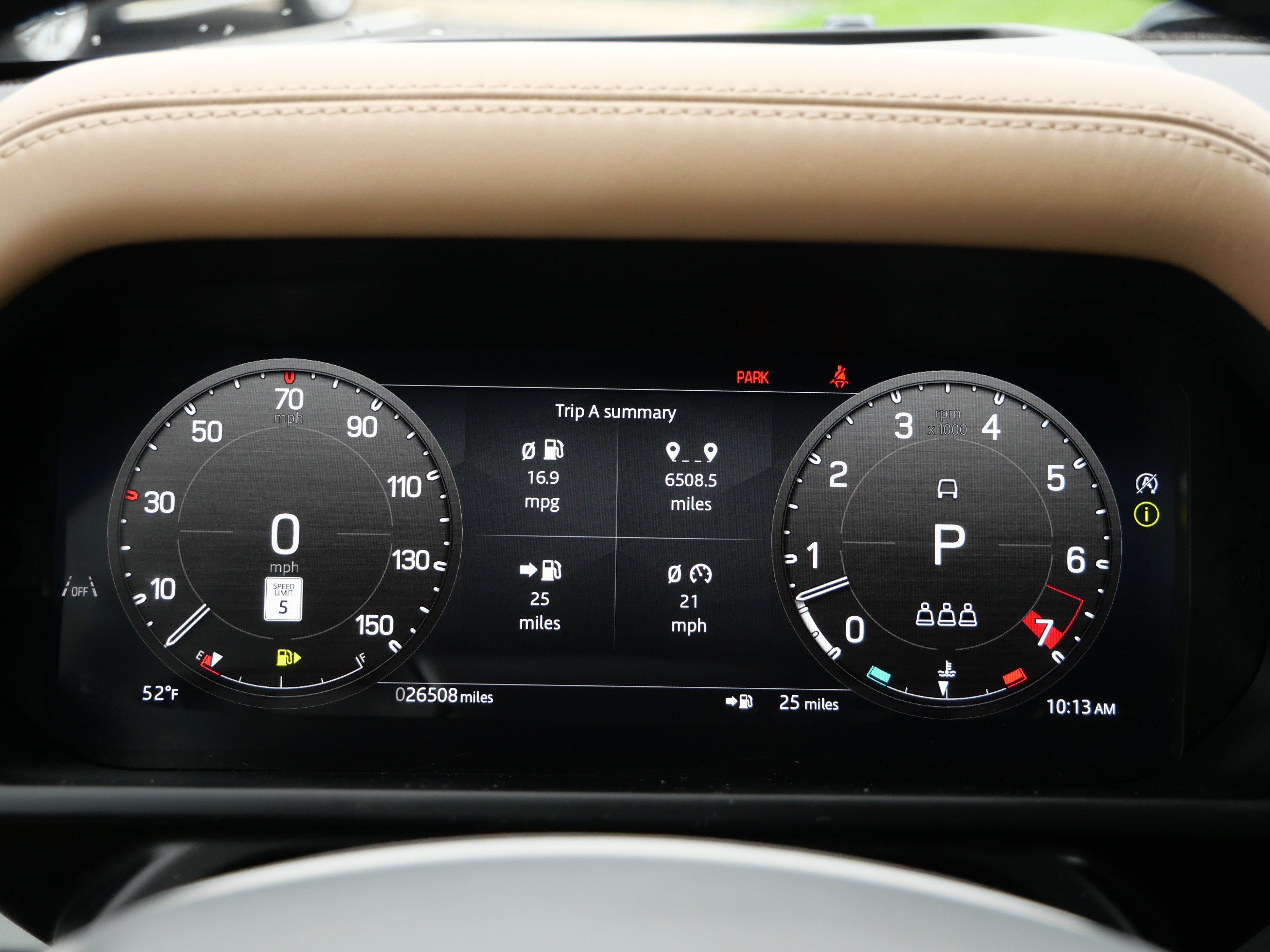 Certified 2025 Land Rover Defender 110 X-Dynamic SE AWD/4WD image 25