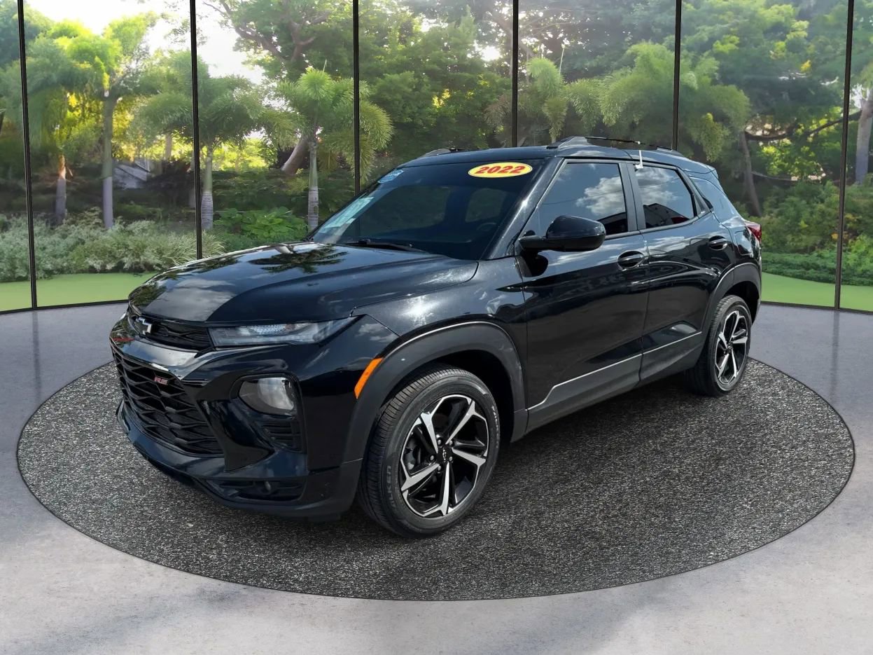 Used 2022 Chevrolet TrailBlazer RS FWD image 1