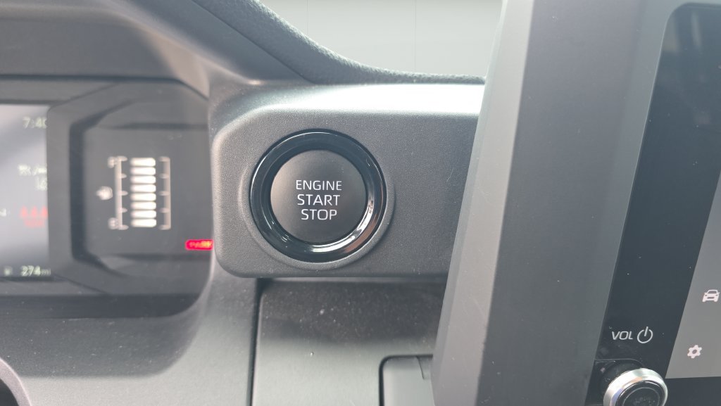 Used 2025 Toyota Tacoma SR RWD image 25