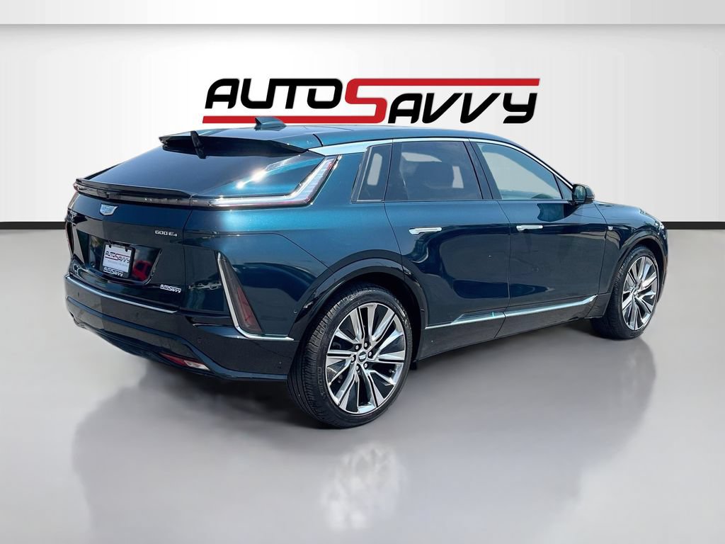 Used 2026 Cadillac Lyriq Signature Luxury w/ Nappa Leather Package AWD/4WD image 7