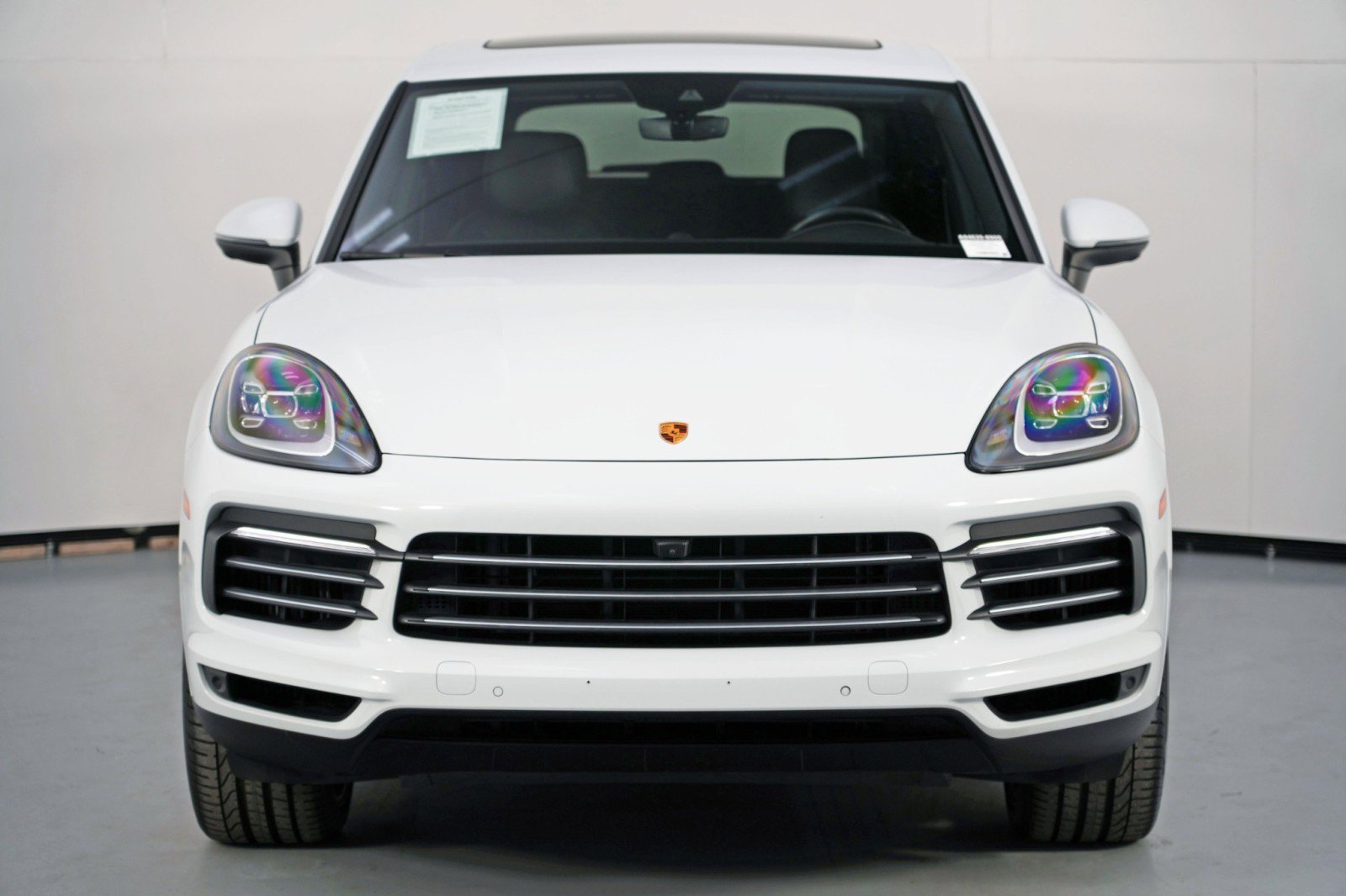 Used 2023 Porsche Cayenne Platinum Edition w/ Premium Package image 47