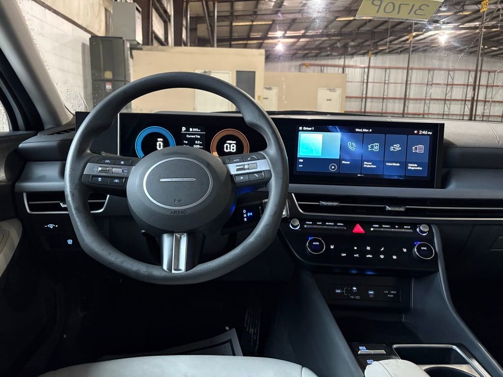 Used 2025 Hyundai Sonata SEL FWD image 23