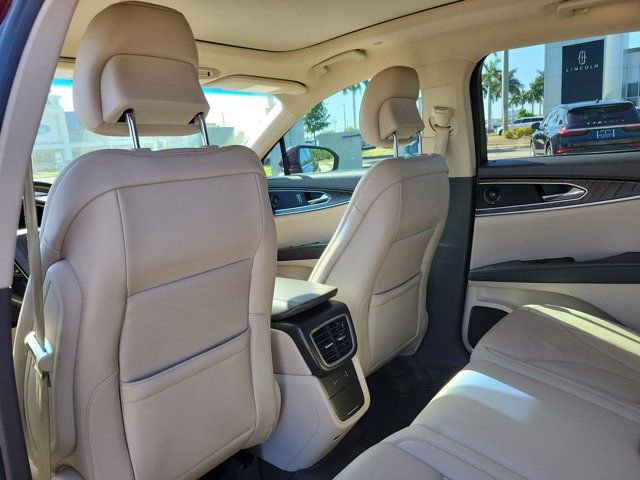 Certified 2019 Lincoln Nautilus Reserve w/ Drivers Assistance Package image 16