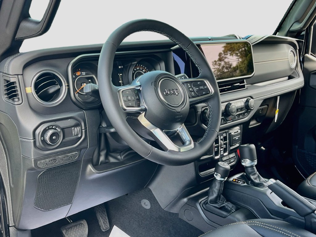 New 2027 Jeep Wrangler Unlimited Sahara AWD/4WD image 9