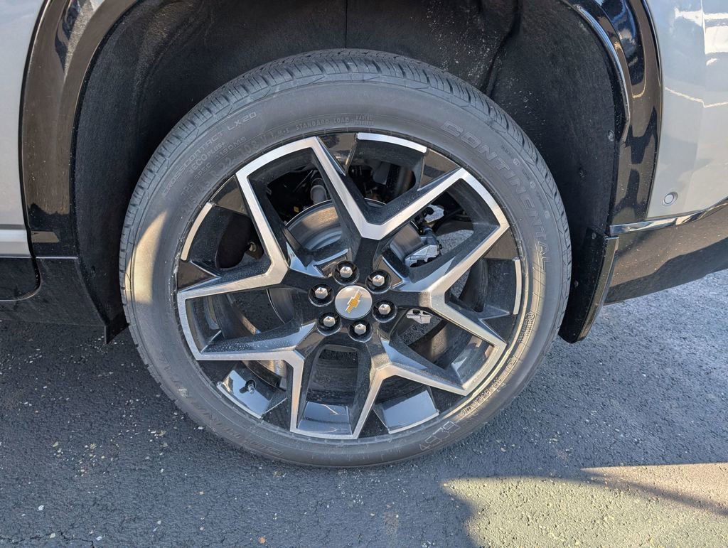 New 2026 Chevrolet Traverse High Country w/ LPO, Floor Liner Package image 24