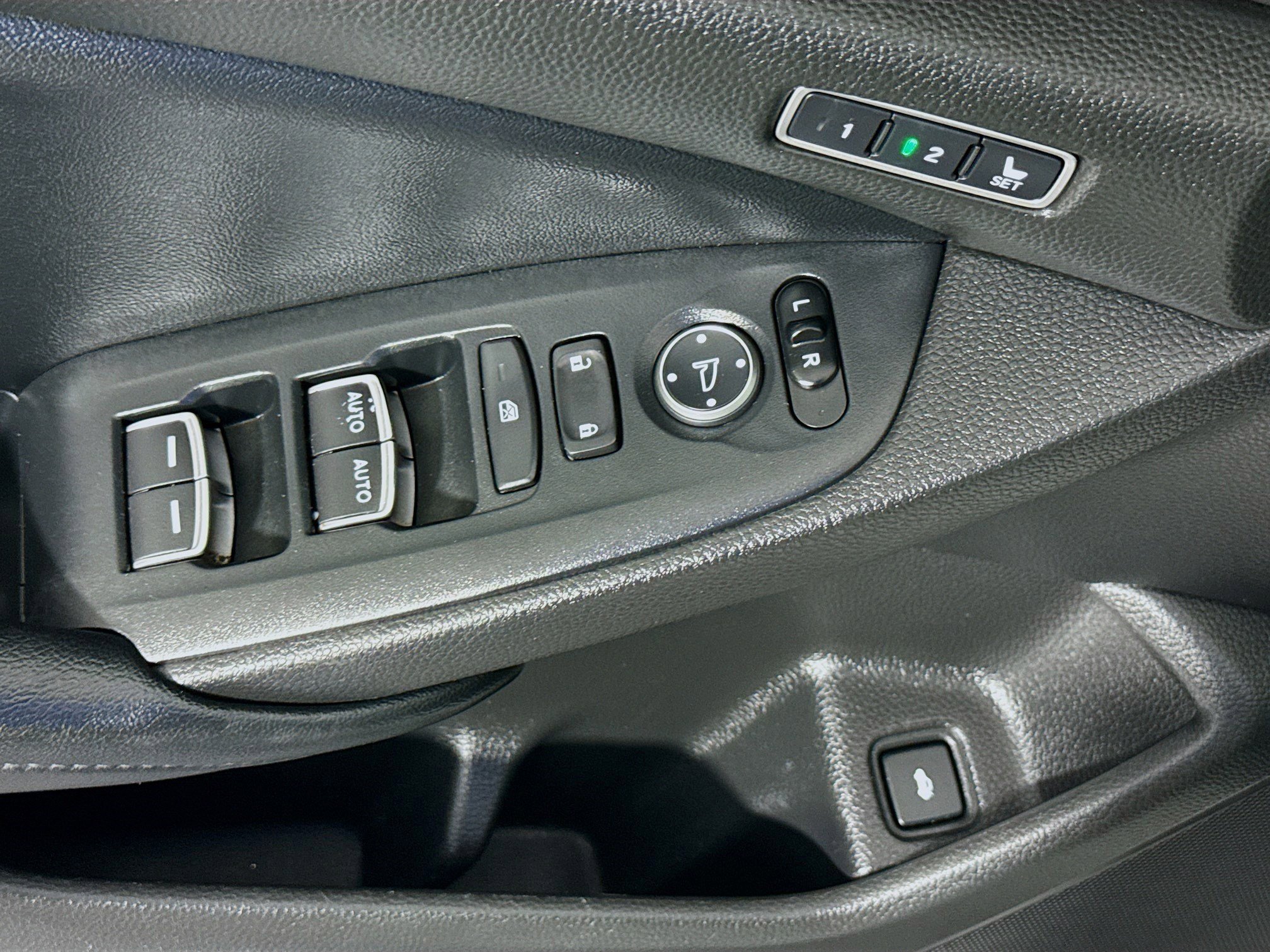 Used 2022 Honda Accord EX-L image 24