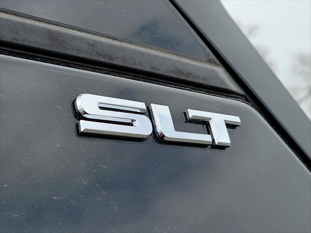 Used 2021 GMC Terrain SLT image 24