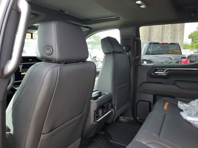 New 2026 GMC Sierra 1500 AT4 w/ AT4 Premium Package AWD/4WD image 11