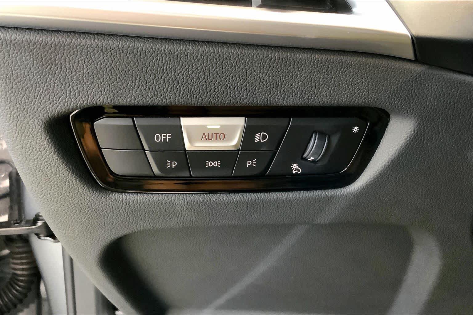 Used 2025 BMW 230i xDrive Coupe w/ M Sport Package AWD/4WD image 34