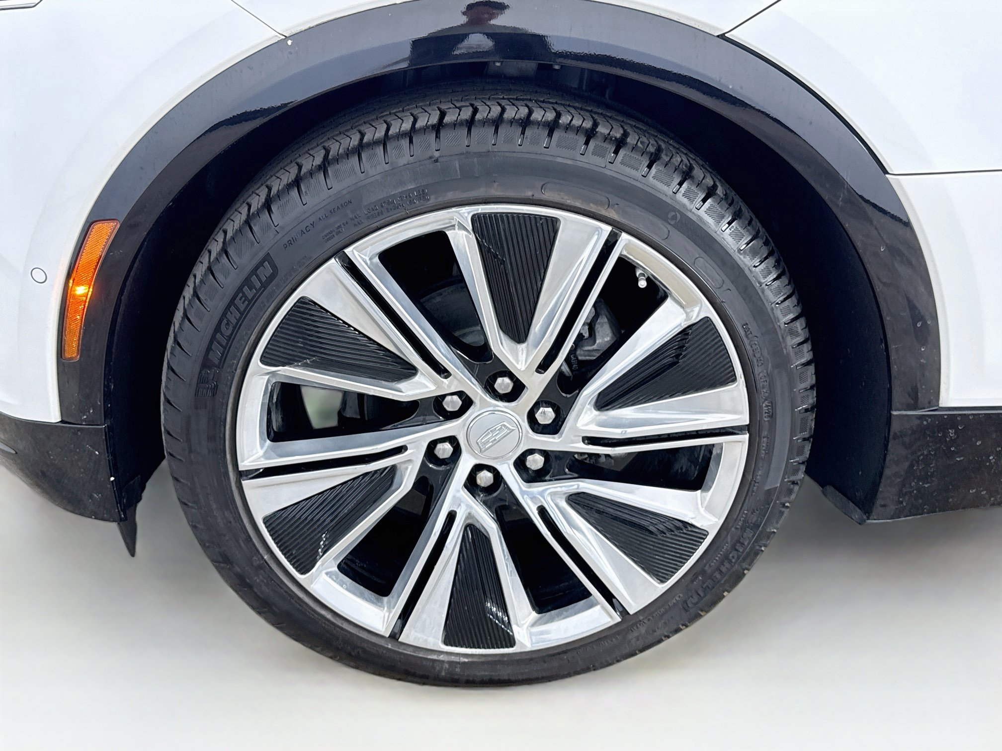 Used 2024 Cadillac Lyriq Luxury RWD image 34
