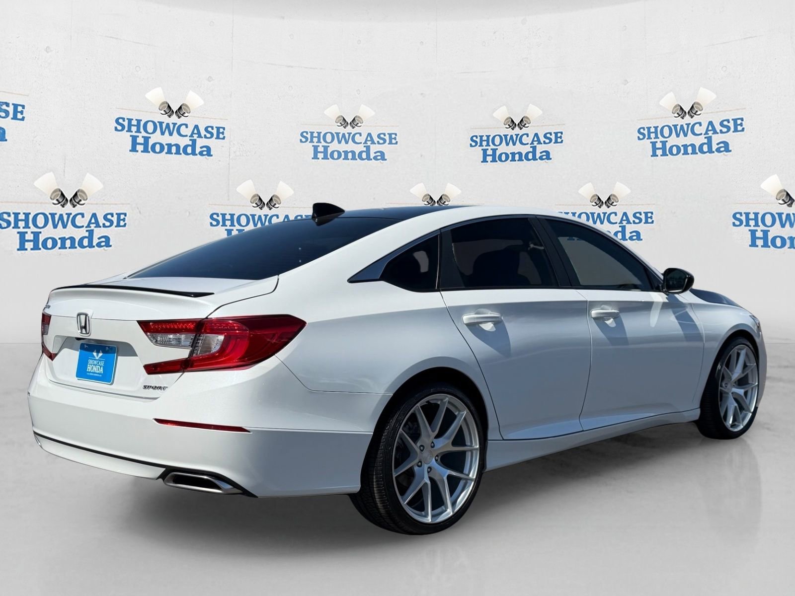 Used 2022 Honda Accord Sport image 8