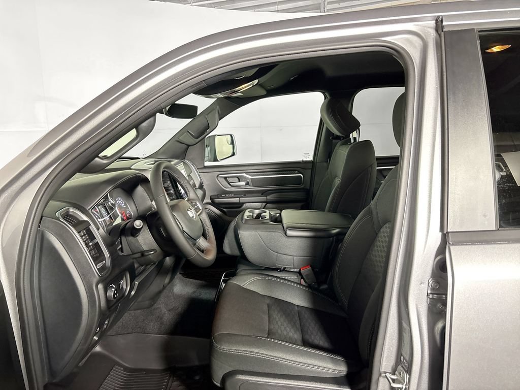 New 2026 RAM 1500 Big Horn AWD/4WD image 11