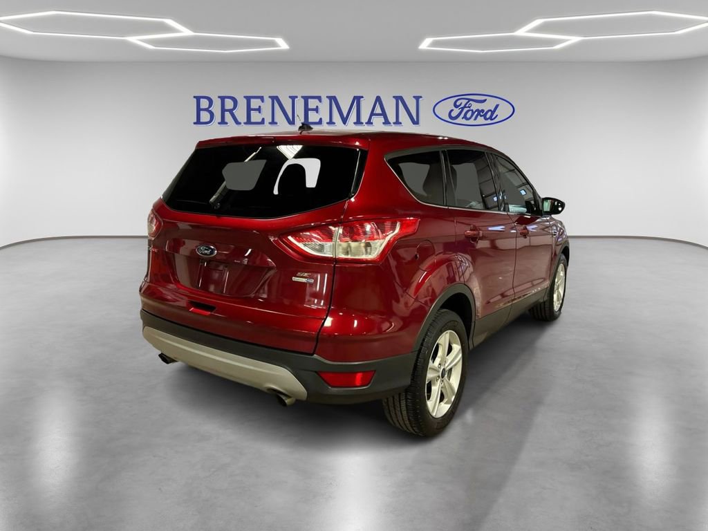 Used 2015 Ford Escape SE image 5