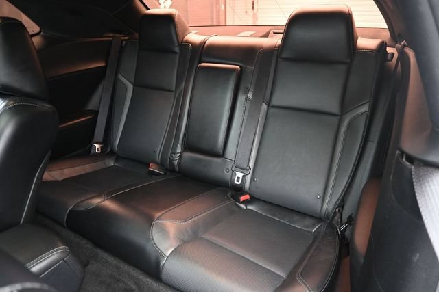 Used 2015 Dodge Challenger SXT Plus w/ Technology Group RWD image 11