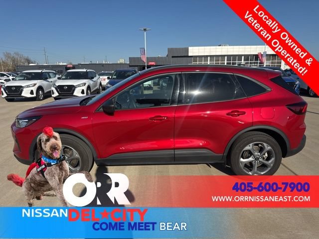 Used 2025 Ford Escape ST-Line AWD/4WD video 2