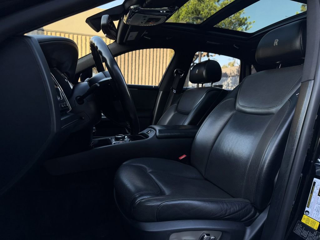 Used 2017 Rolls-Royce Ghost image 18