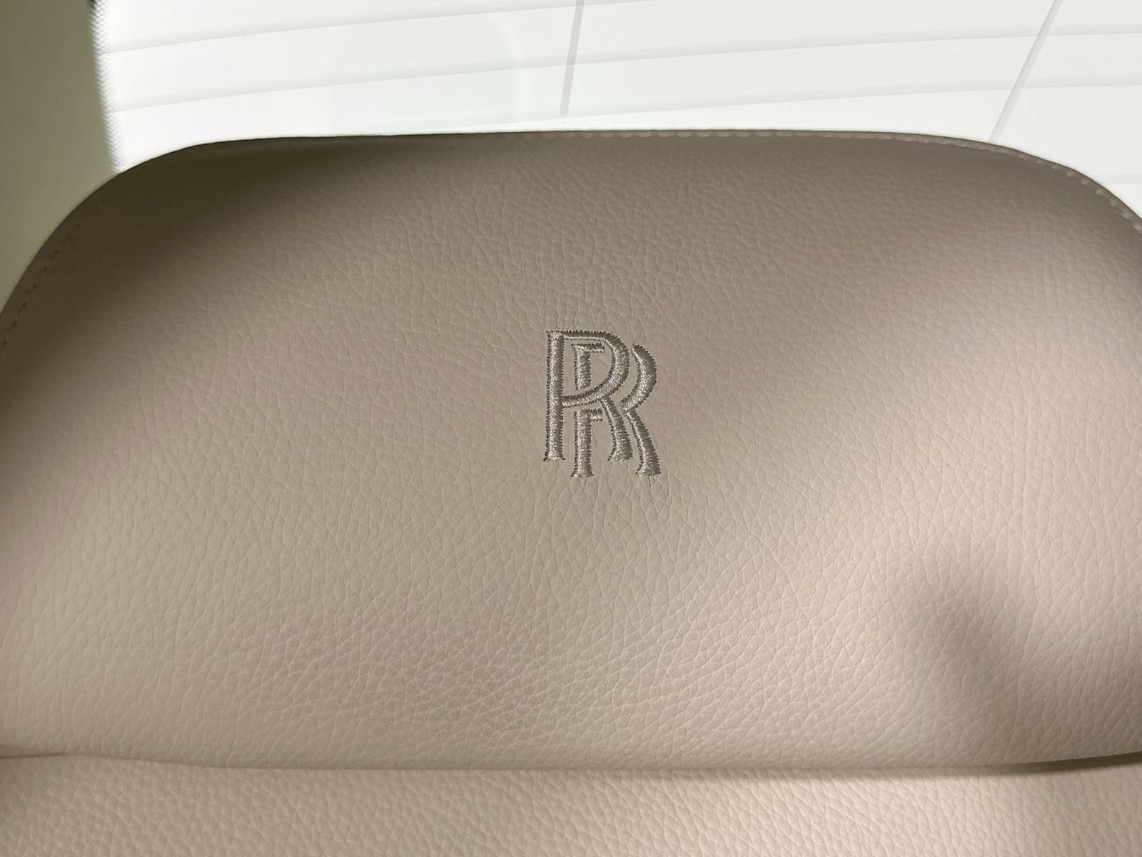 Used 2010 Rolls-Royce Ghost RWD image 65