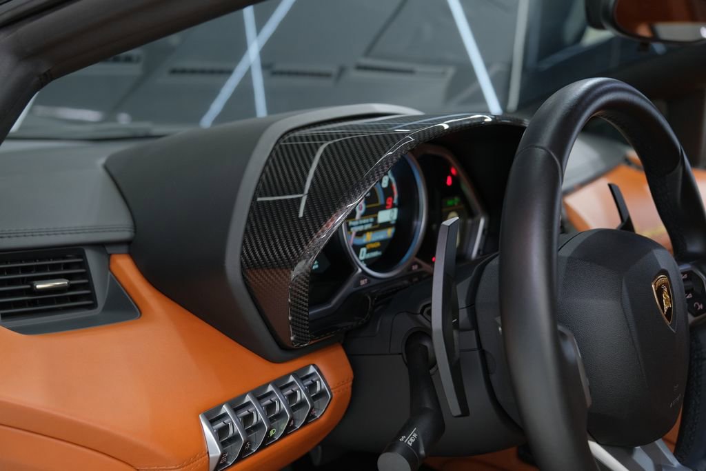 Used 2017 Lamborghini Aventador LP 700-4 image 29