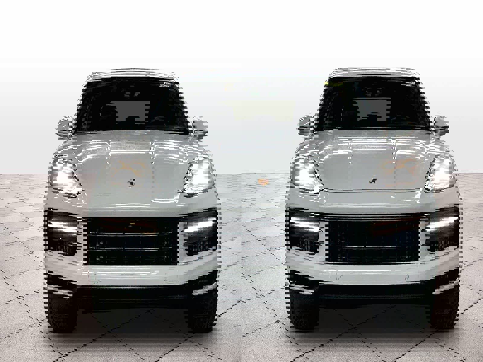 Used 2025 Porsche Cayenne image 3