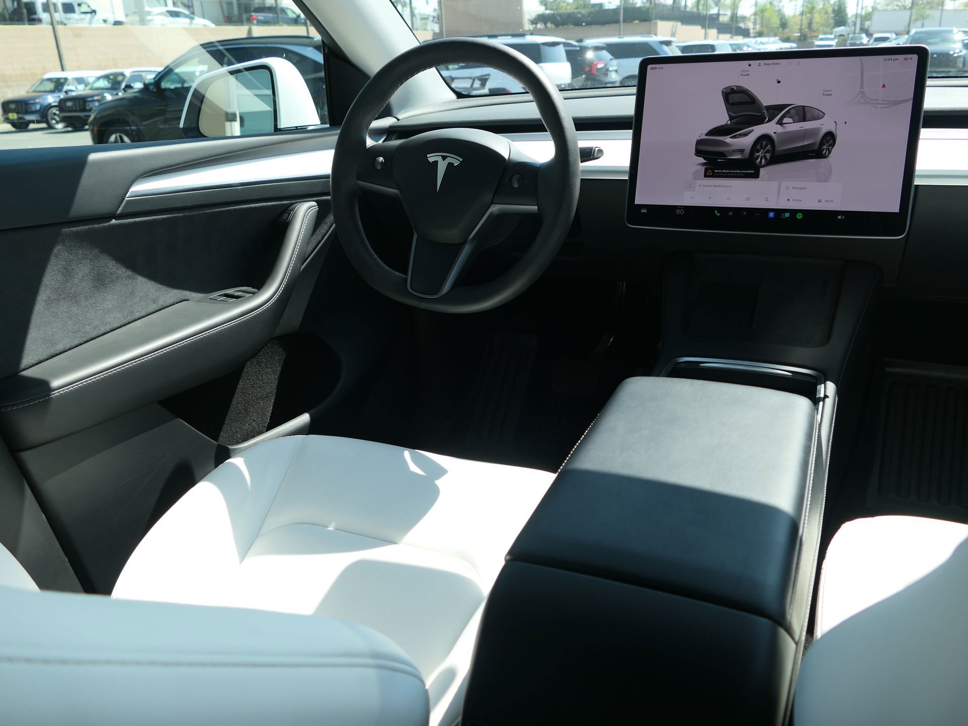 Used 2023 Tesla Model Y Long Range image 24