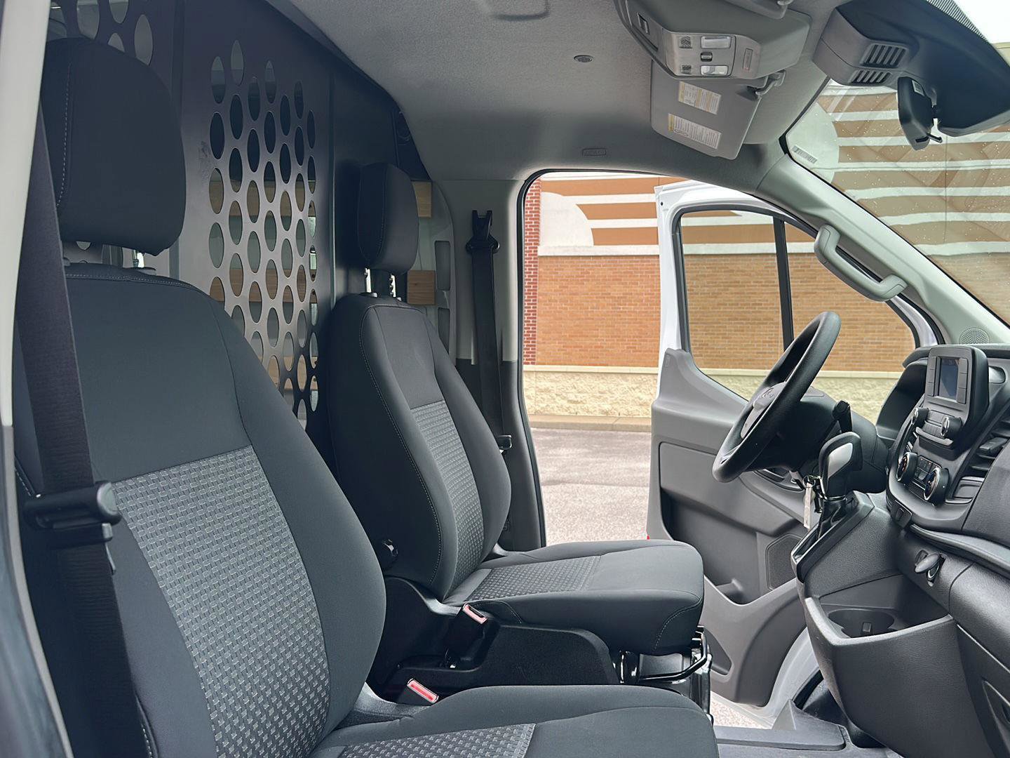Certified 2025 Ford Transit 250 Low Roof w/ Exterior Upgrade Package RWD image 27