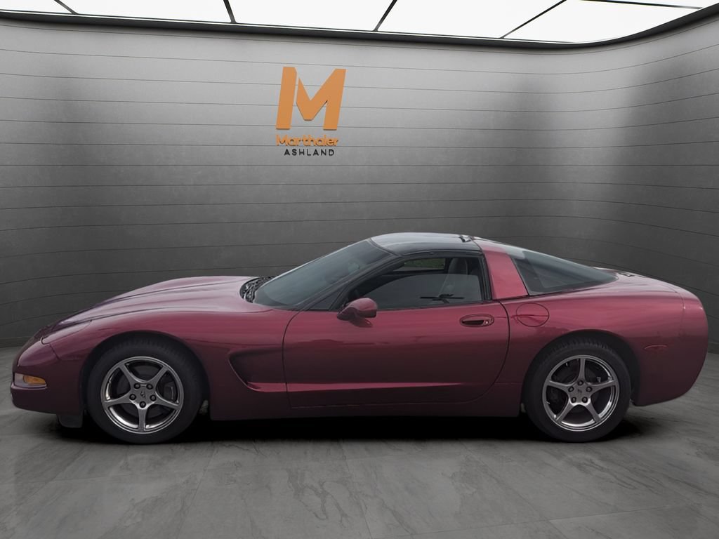 Used 2000 Chevrolet Corvette Coupe w/ Roof Pkg RWD image 2