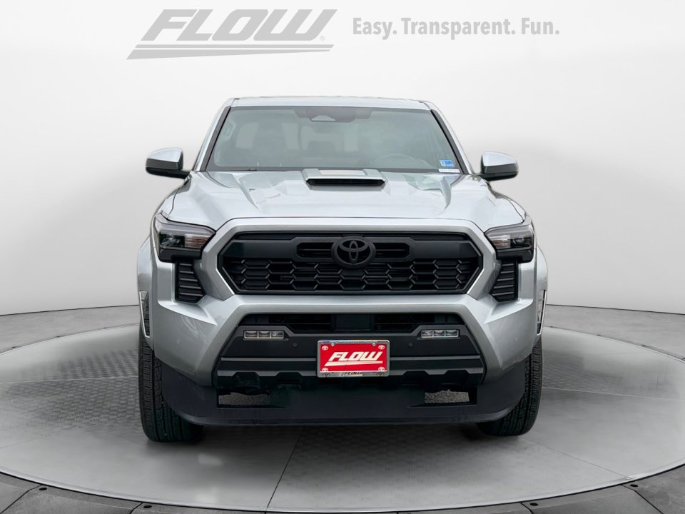 Used 2025 Toyota Tacoma TRD Sport w/ TRD Sport Upgrade Package AWD/4WD image 3