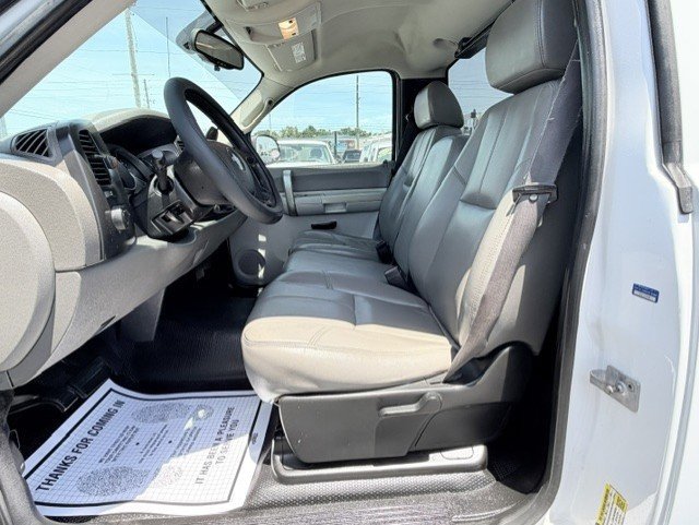 Used 2007 GMC Sierra 2500 W/T w/ Fleet Convenience Package RWD image 12