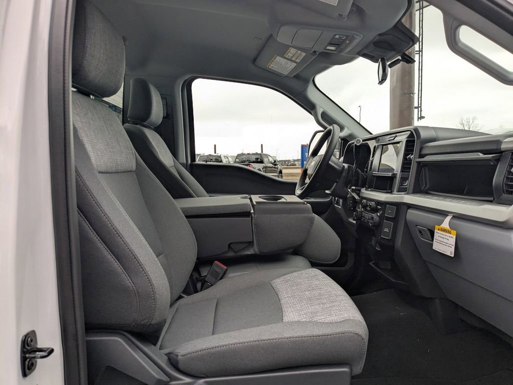 New 2026 Ford F350 XLT w/ 360-Degree Camera Package RWD image 27