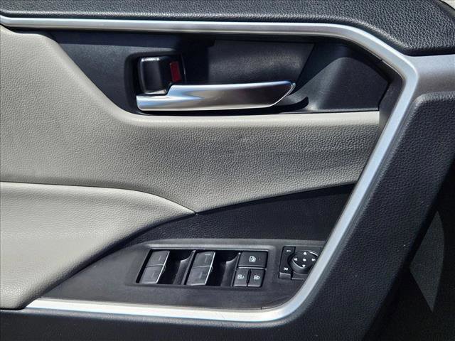 Used 2024 Toyota RAV4 XLE w/ Convenience Package image 6