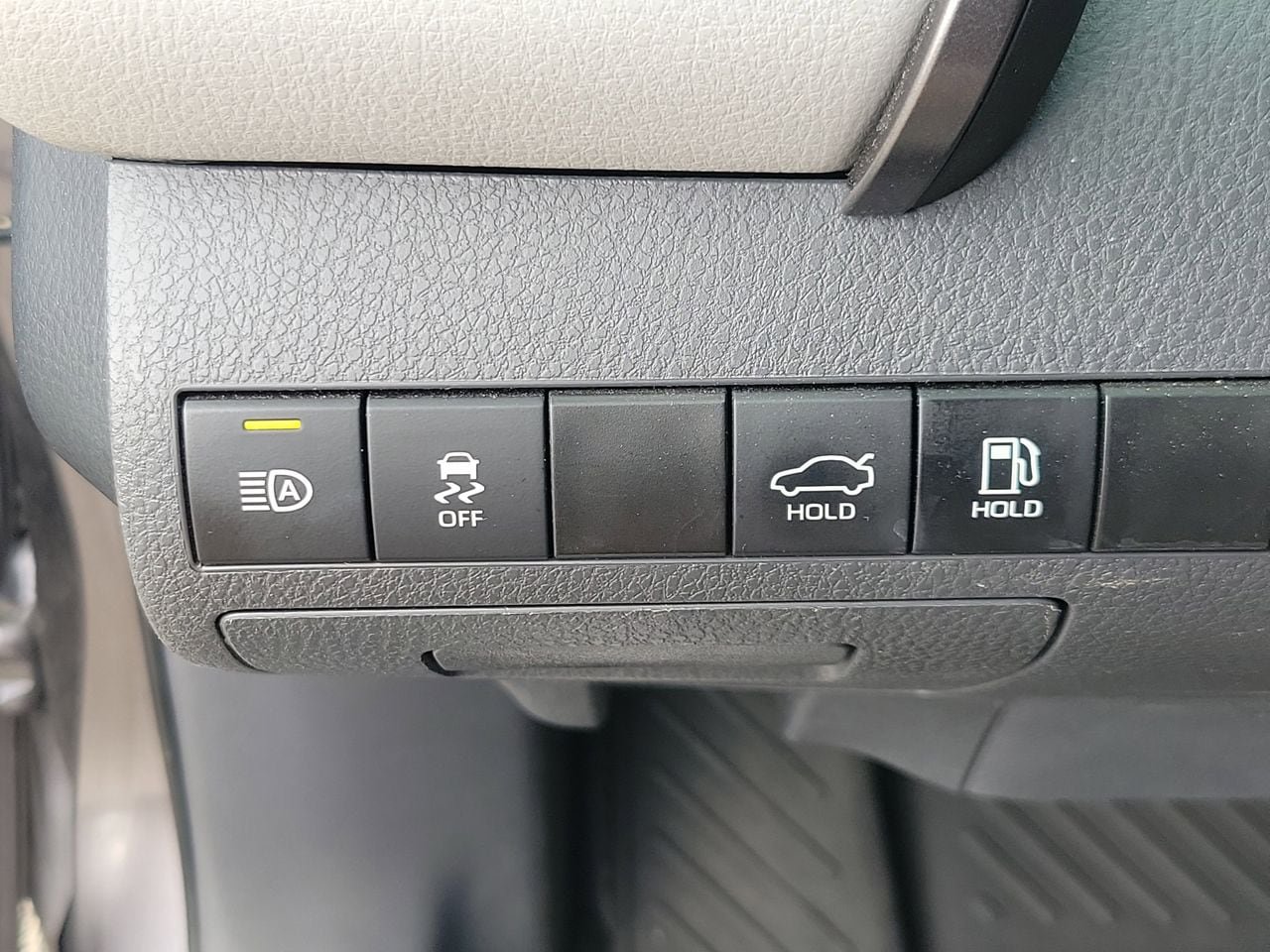 Used 2023 Toyota Camry XLE FWD image 31