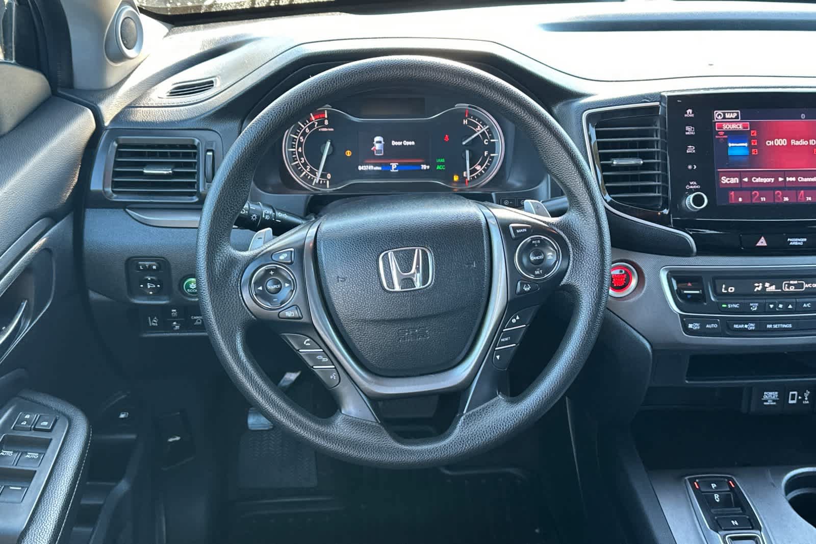 Used 2023 Honda Ridgeline Sport image 15