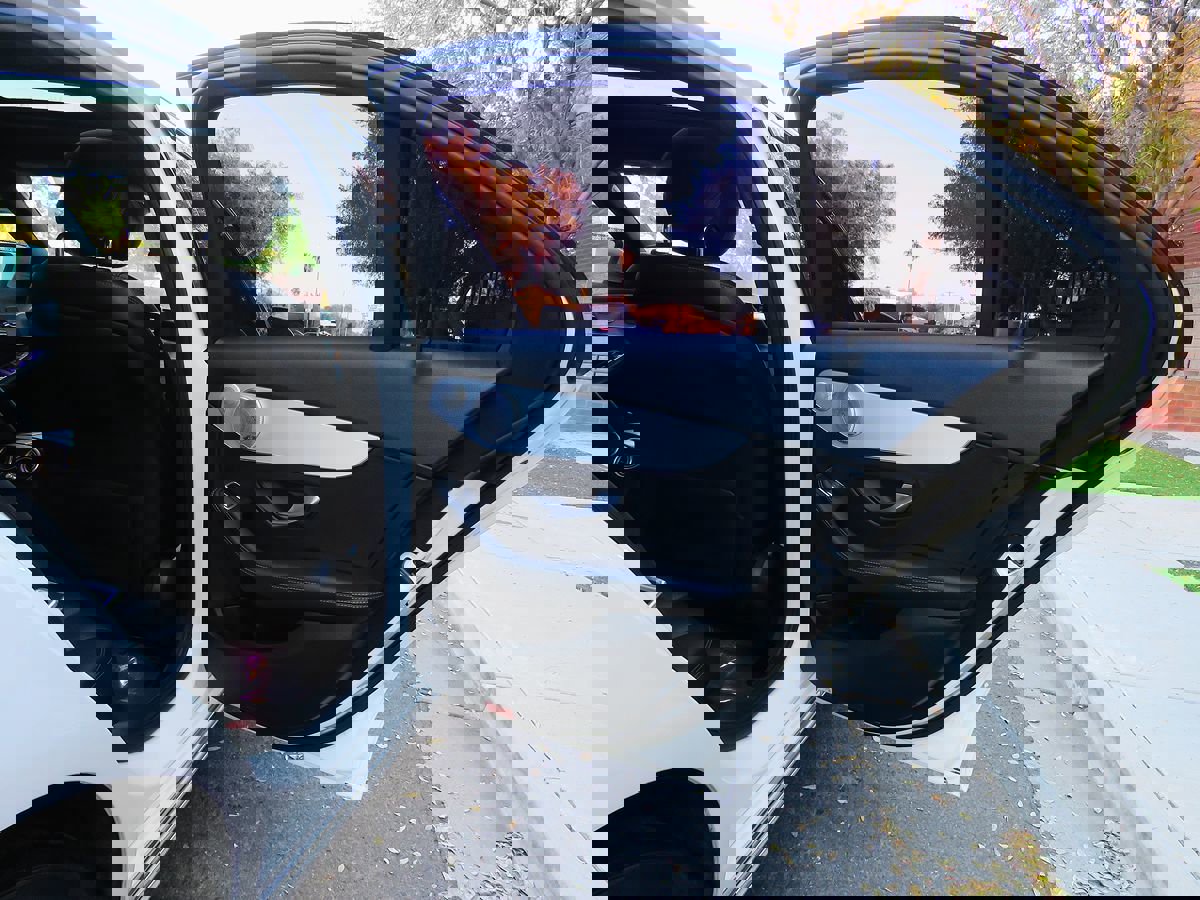 Used 2021 Mercedes-Benz C 300 Sedan image 16