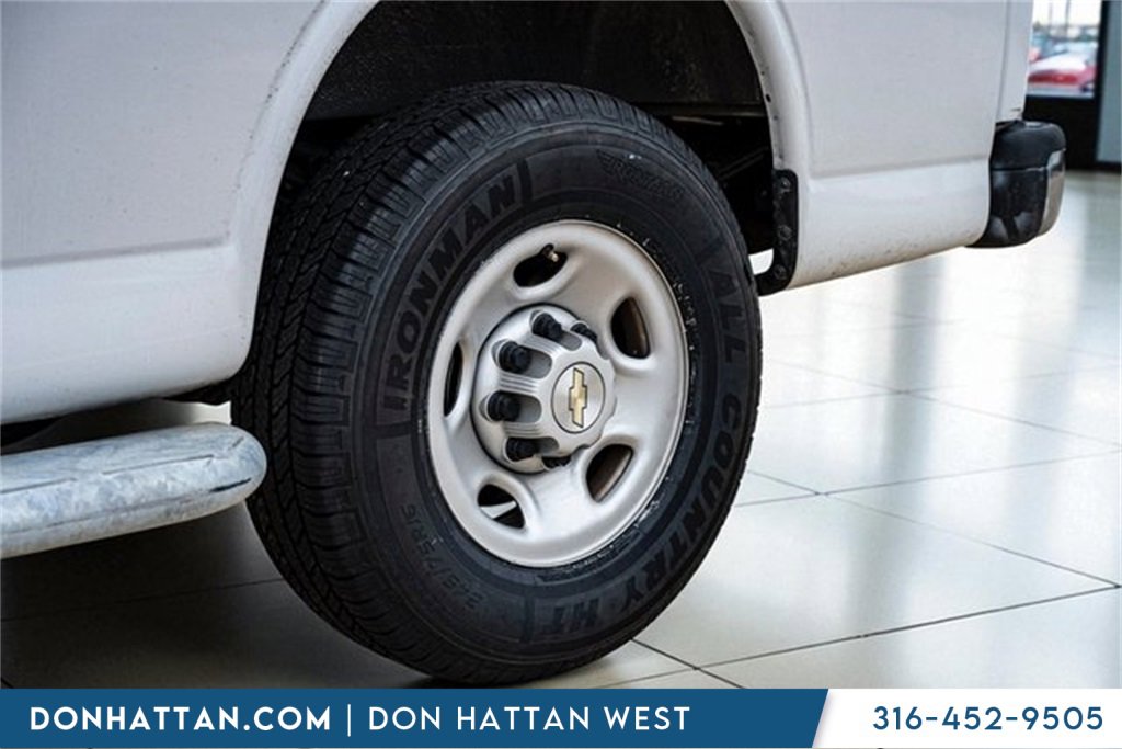 Used 2023 Chevrolet Express 2500 w/ Driver Convenience Package image 46