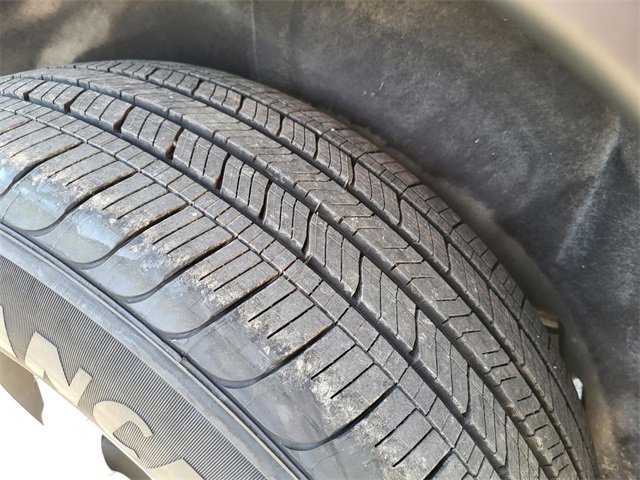 Used 2021 Chevrolet Traverse LS image 27