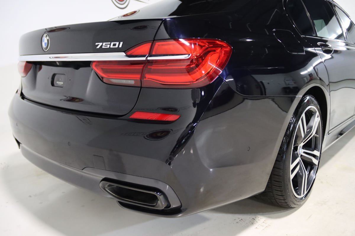 Used 2019 BMW 750i RWD image 11