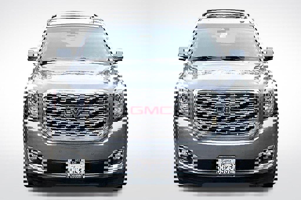 Used 2018 GMC Yukon Denali w/ Open Road Package image 2