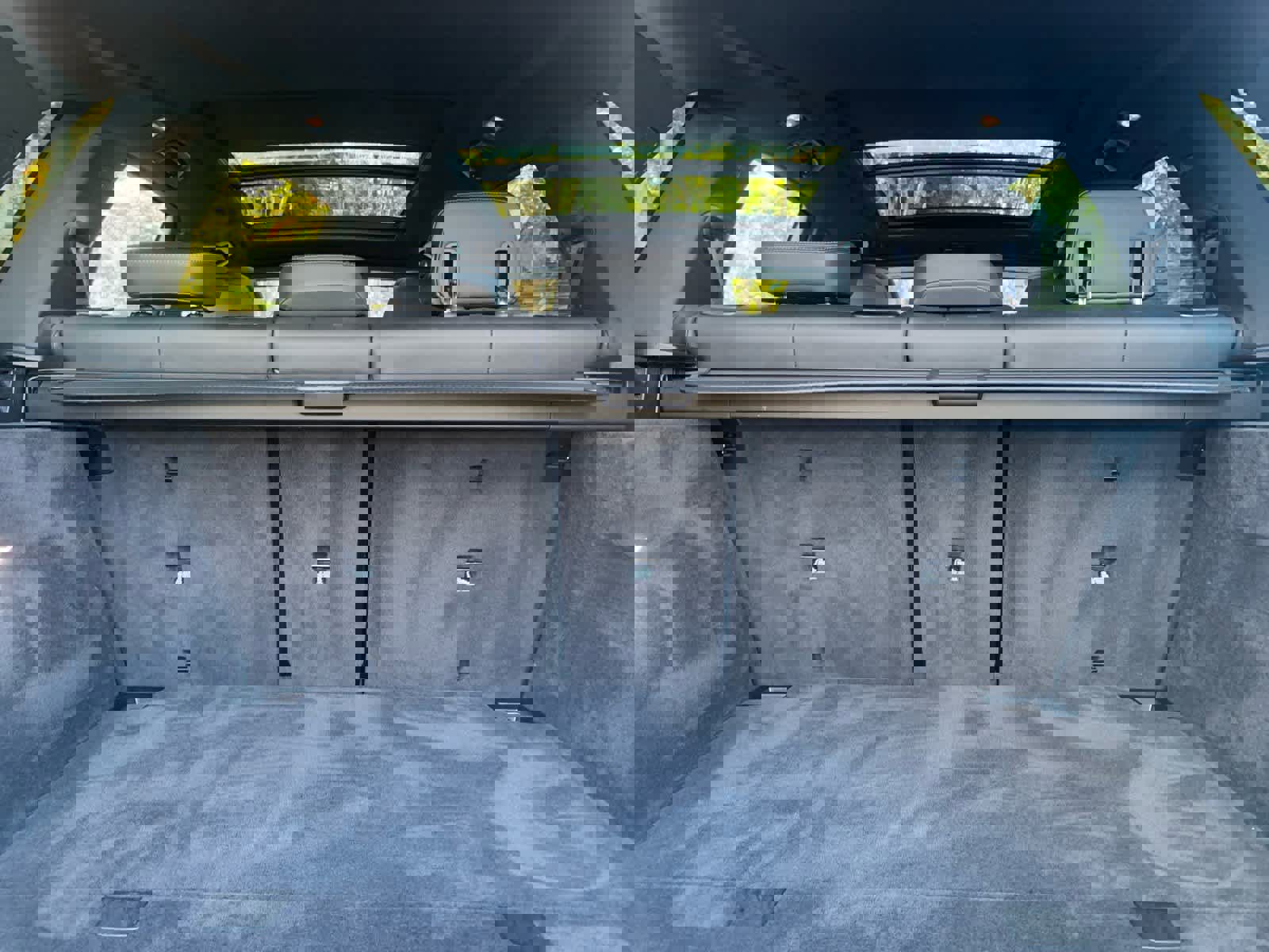 Used 2025 BMW X5 xDrive50e image 42