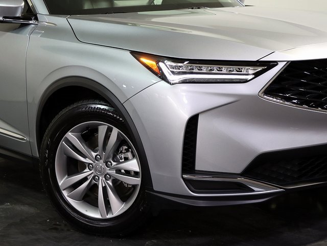 Used 2026 Acura MDX SH-AWD image 8