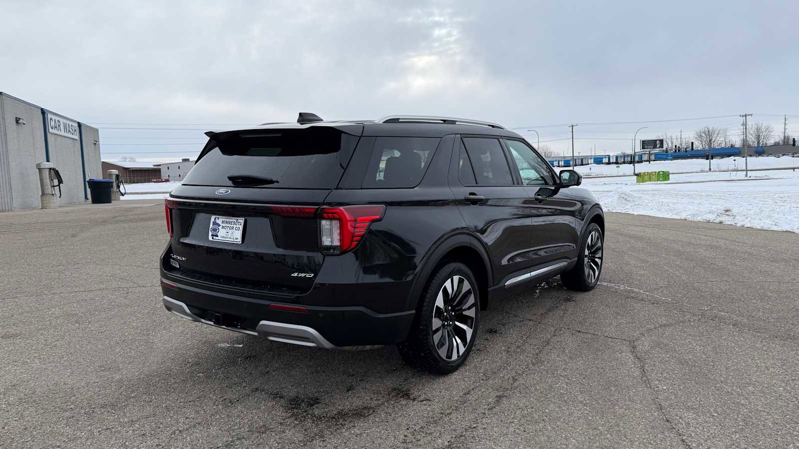 Used 2025 Ford Explorer Platinum w/ LUX Leather Package image 4