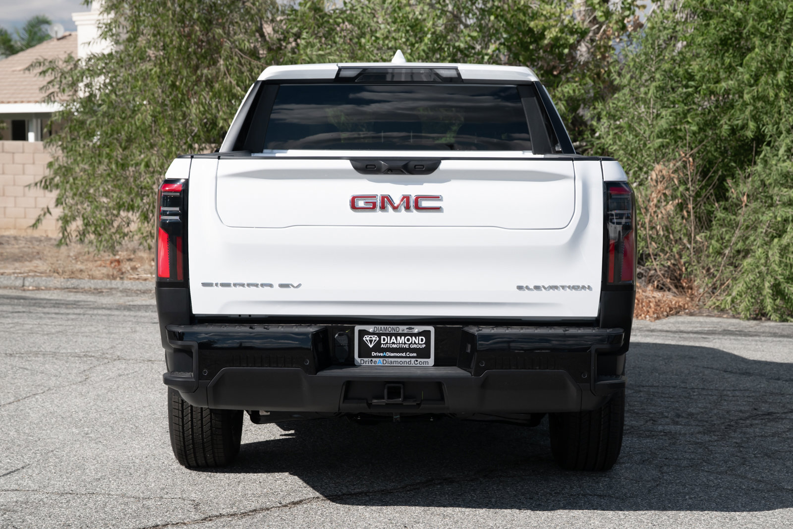 New 2026 GMC Sierra EV Elevation image 5
