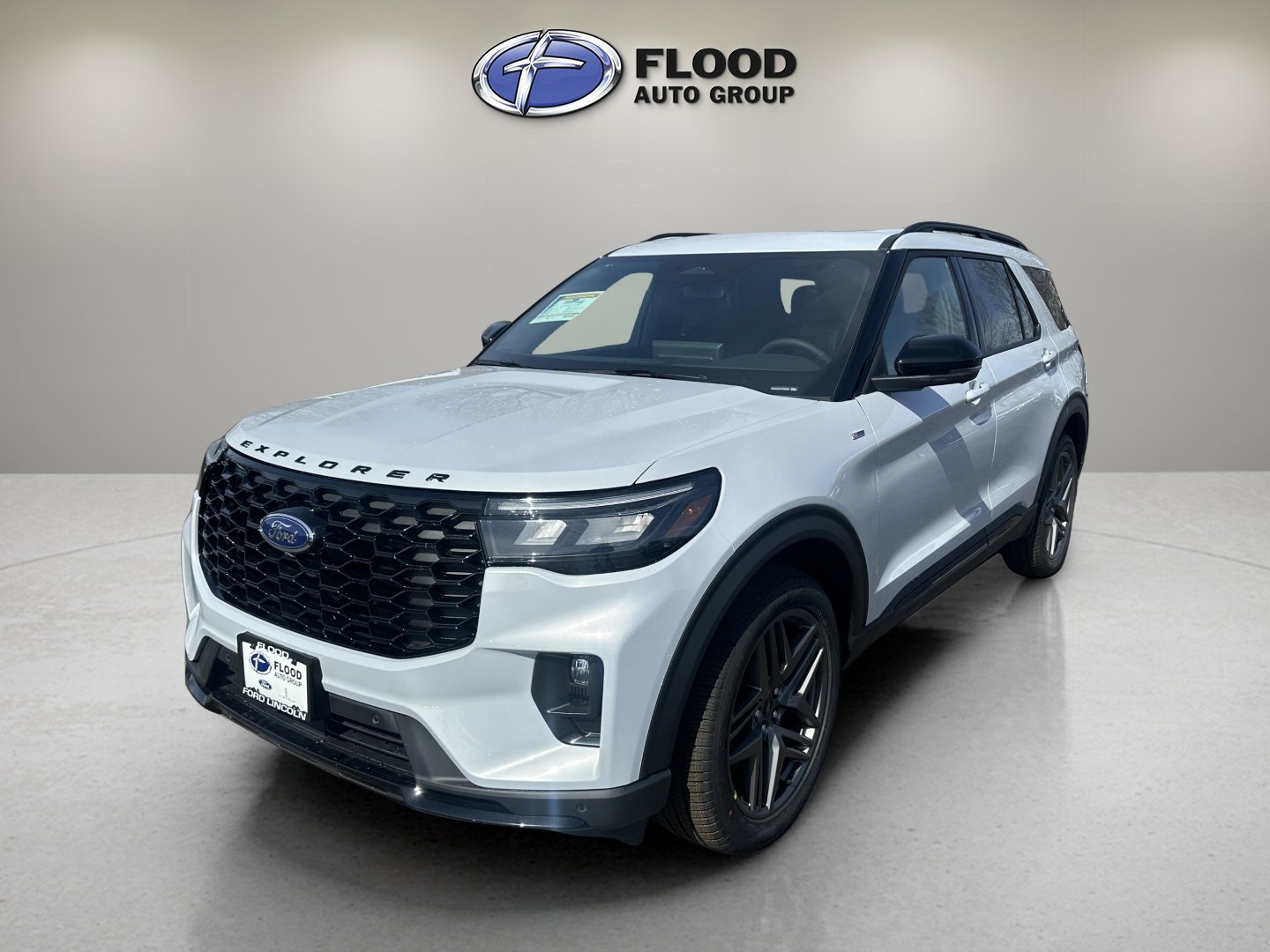 New 2026 Ford Explorer ST-Line w/ ST-Line Street Pack image 3