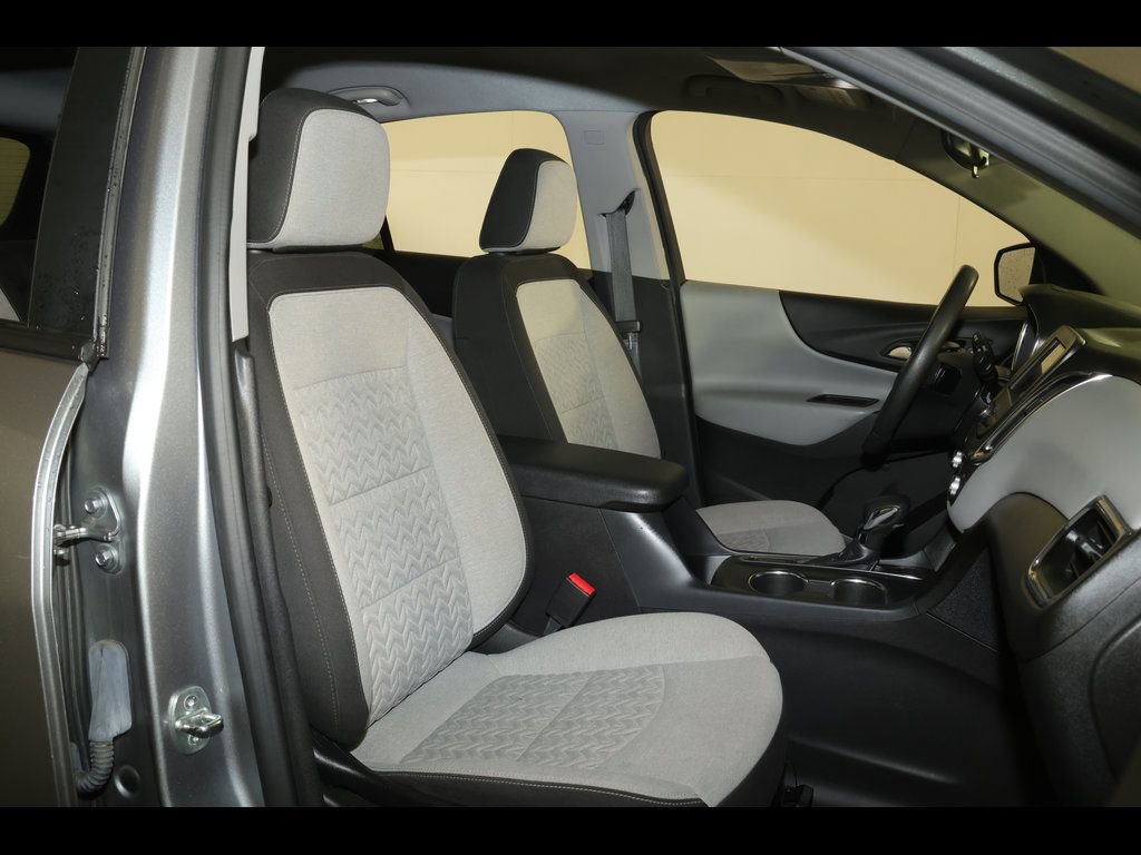 Used 2024 Chevrolet Equinox LS w/ LS Convenience Package image 28