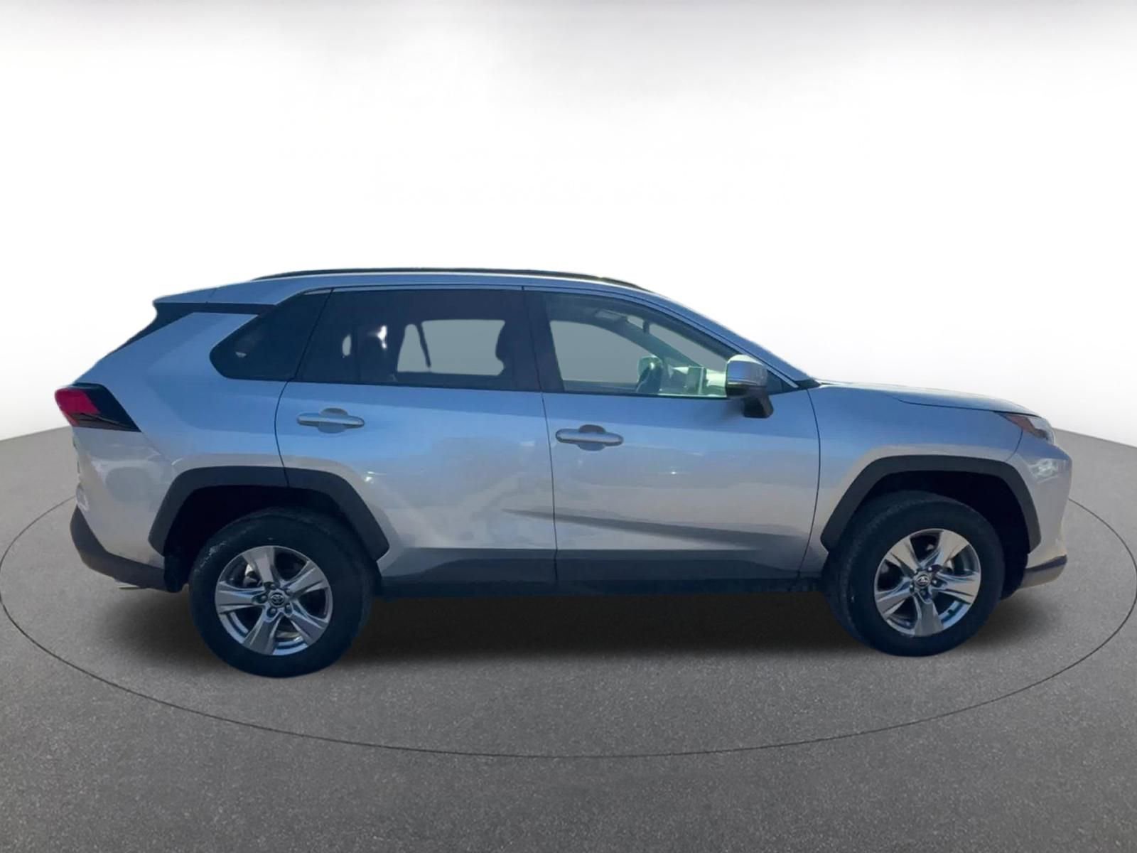 Used 2025 Toyota RAV4 XLE w/ Weather Package FWD image 16