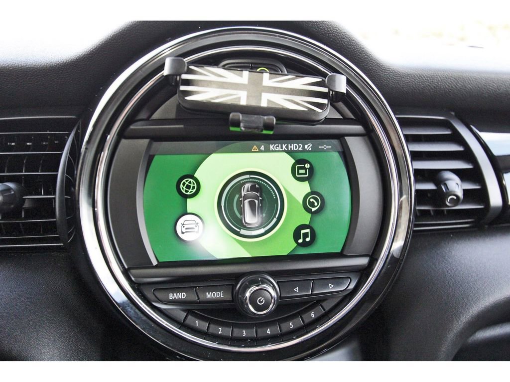 Used 2021 MINI Cooper S w/ Premium Package image 23