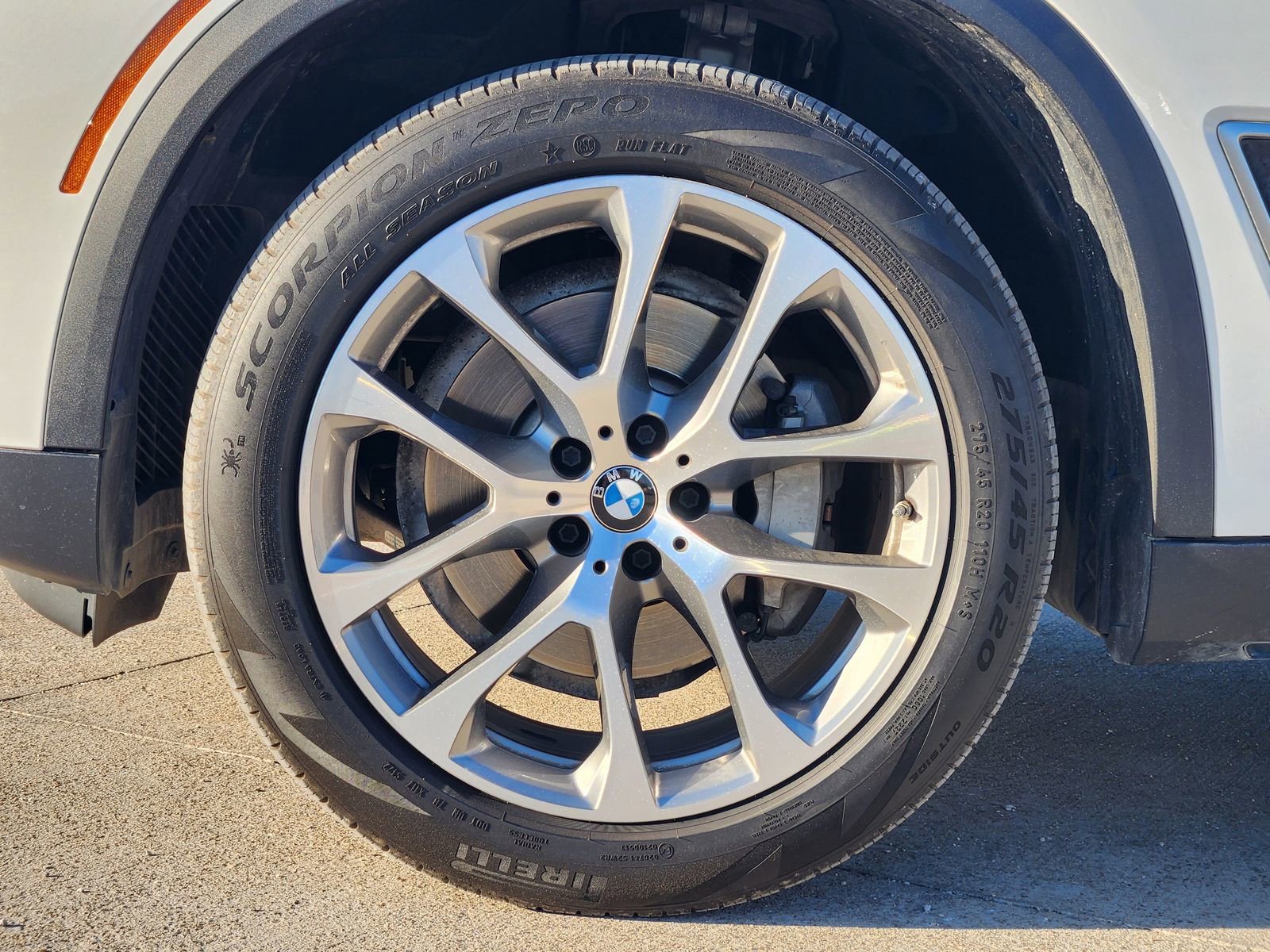 Used 2019 BMW X5 xDrive40i w/ Convenience Package image 11