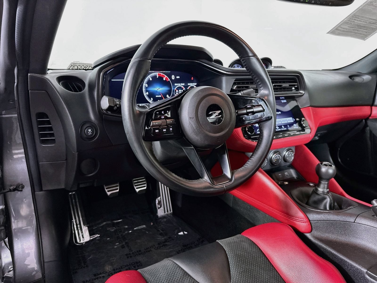Used 2024 Nissan Z Performance w/ Floor Mat Package RWD image 9