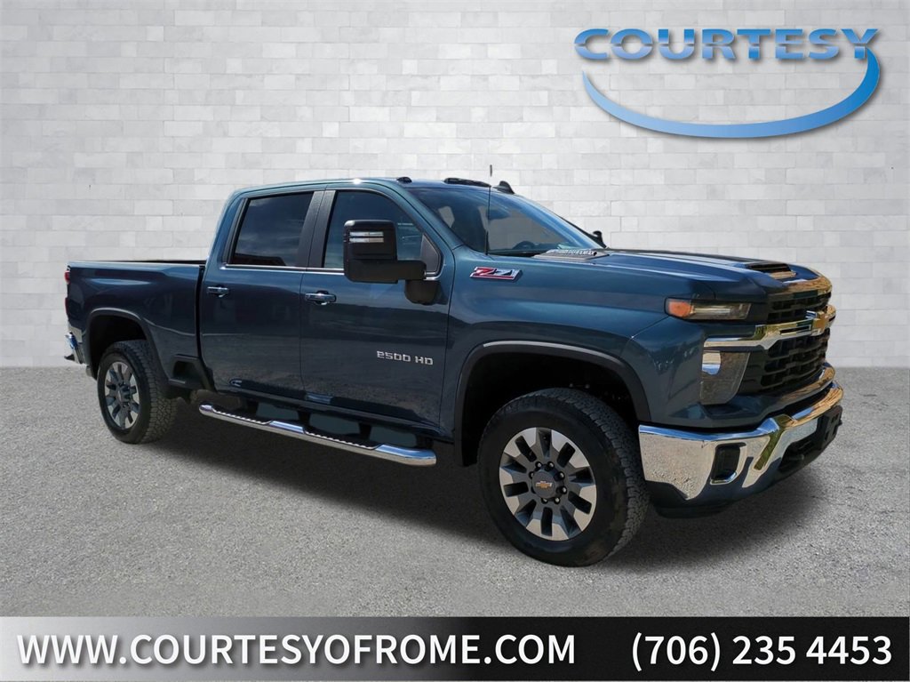 Used 2025 Chevrolet Silverado 2500 LT image 1