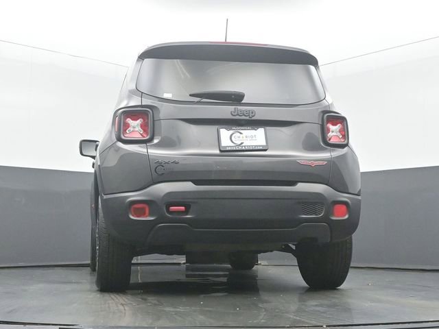 Used 2016 Jeep Renegade Trailhawk AWD/4WD image 50